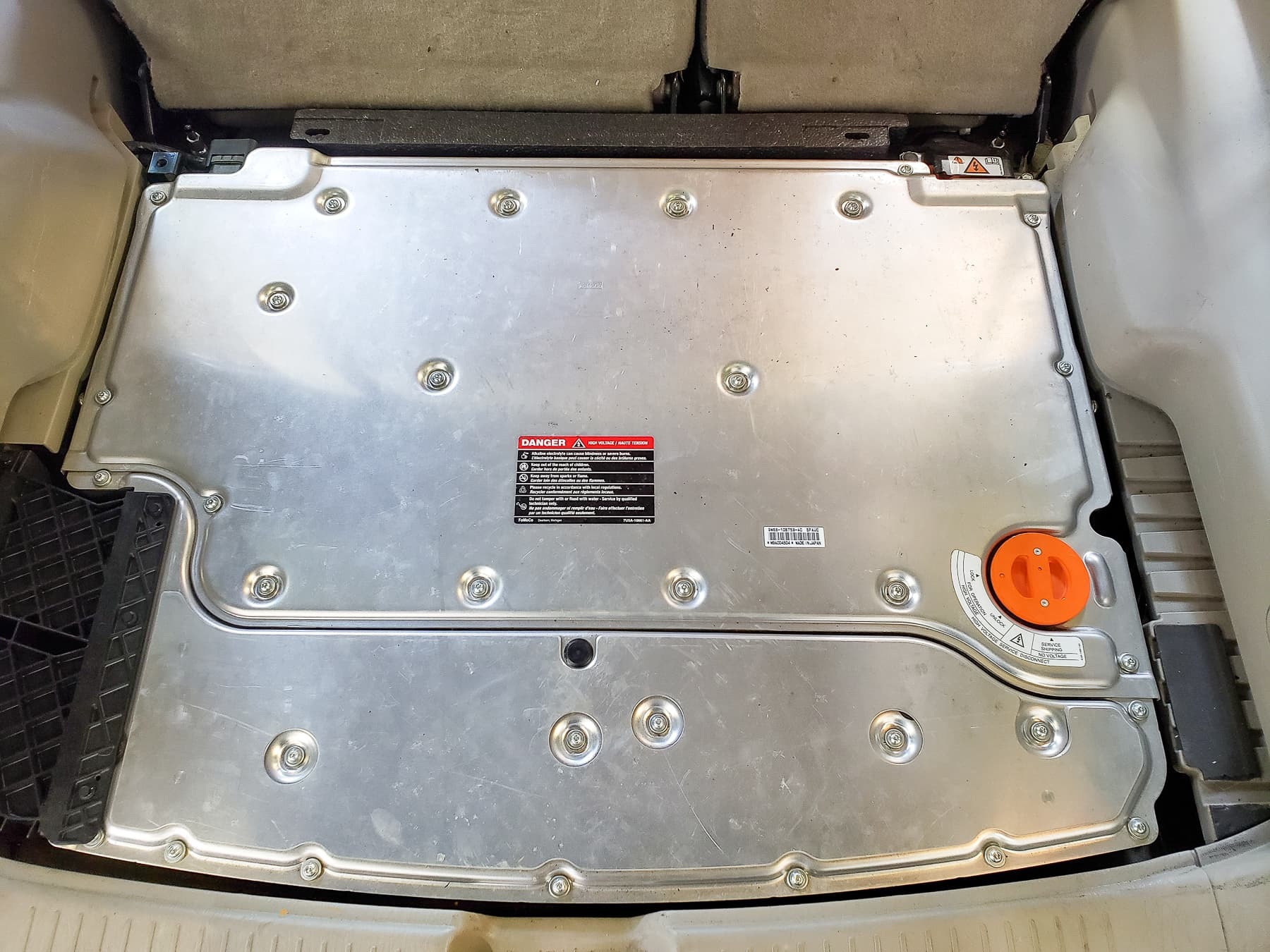 2009 Escape hybrid 084950 1